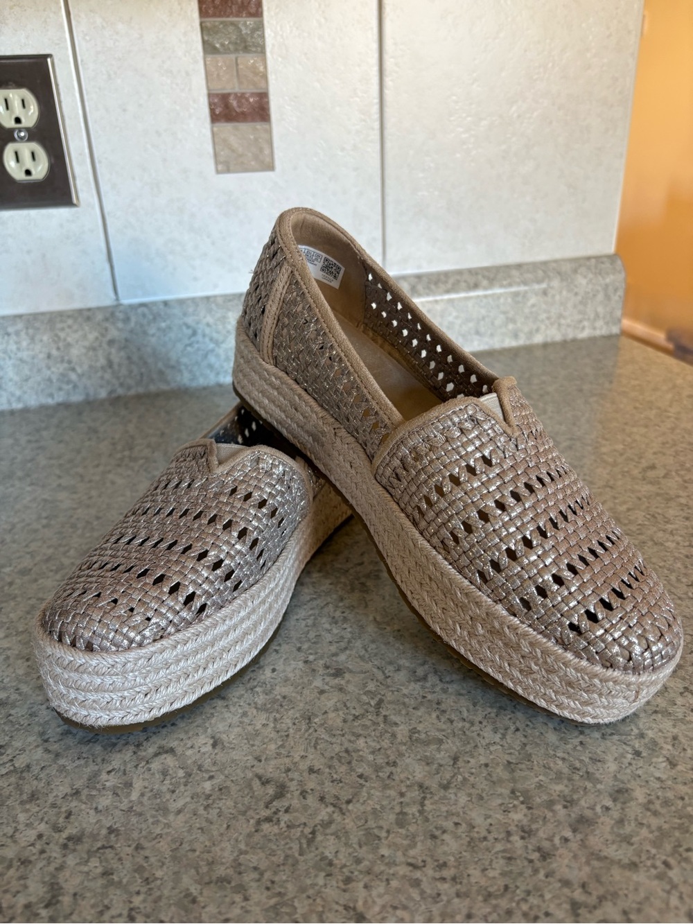 Toms Woven Espadrille Mules in Light Taupe